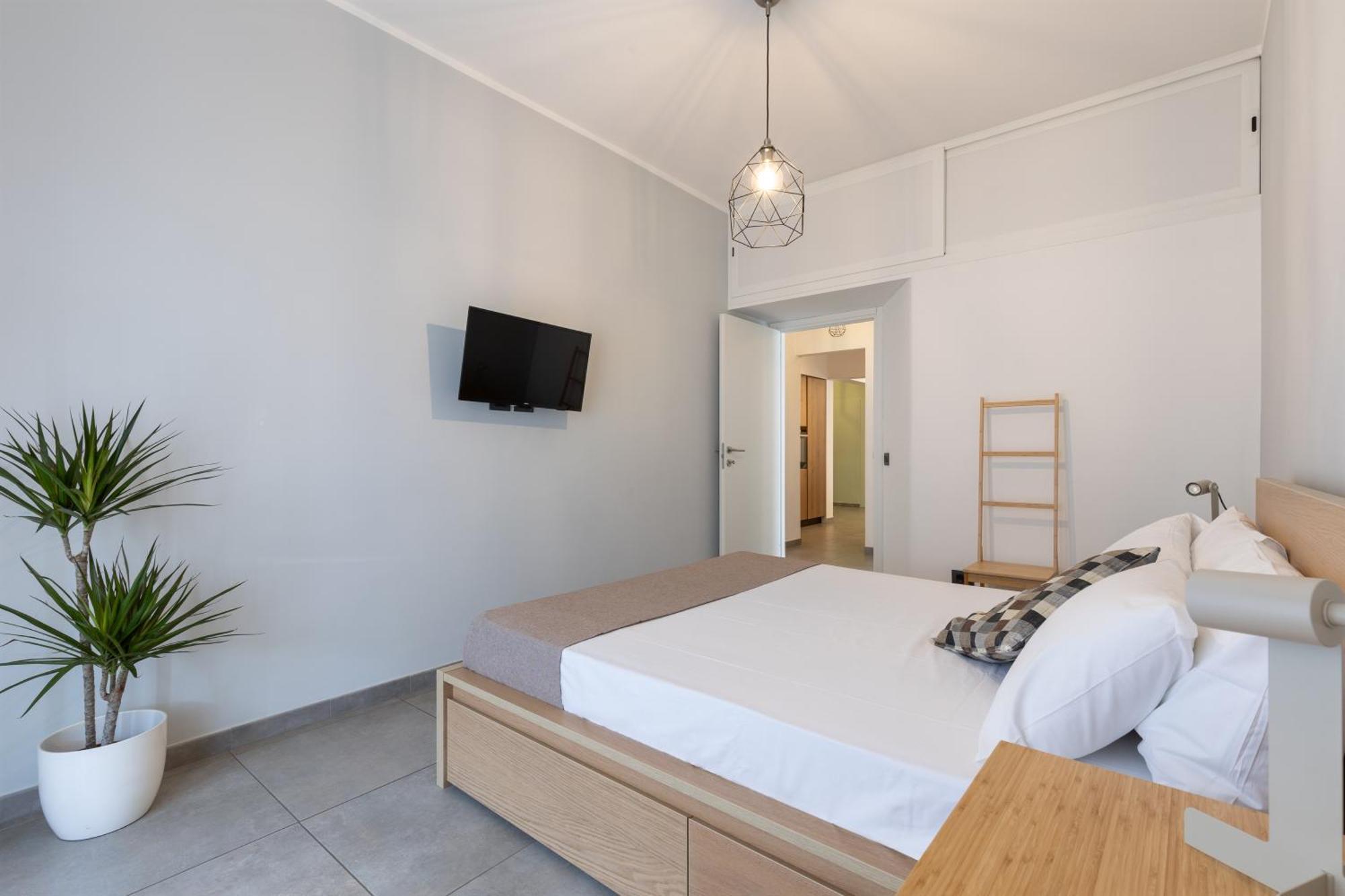 Urban Light House -10 Minuti Dalla Metro Apartamento